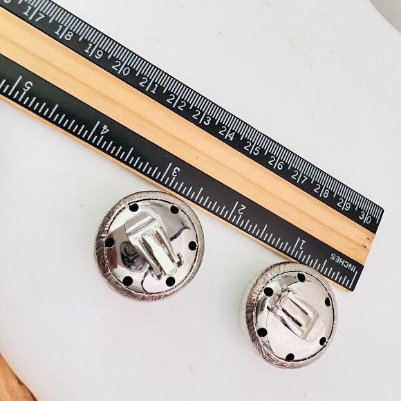 Vintage Premier Designs Earrings Large Dome Brutalist Silver Clip On PD 4552 - Picture 7 of 8